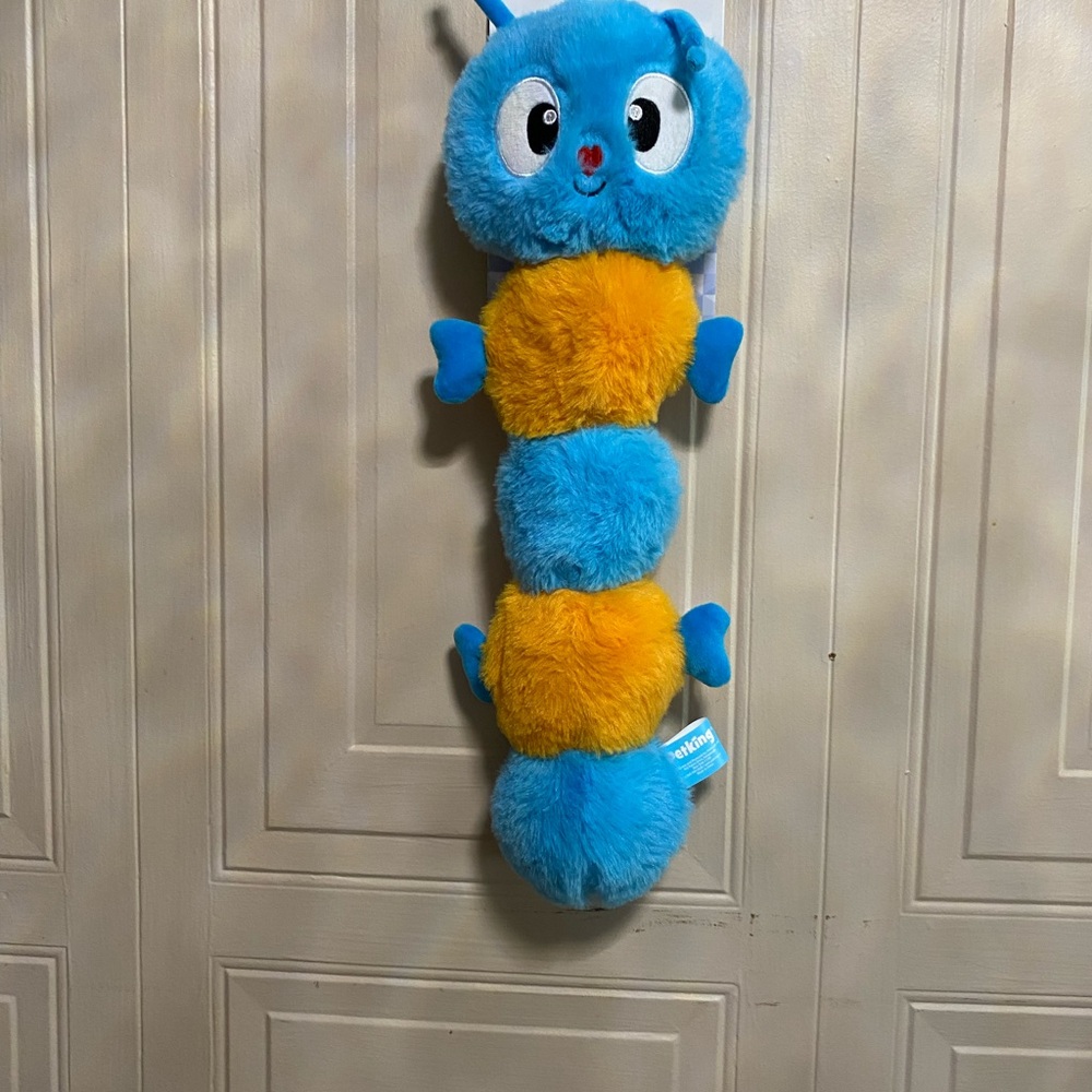 Brand New Petking Caterpillar Dog Toy Squeakers 20” Large Plush - Picture 4 of 4